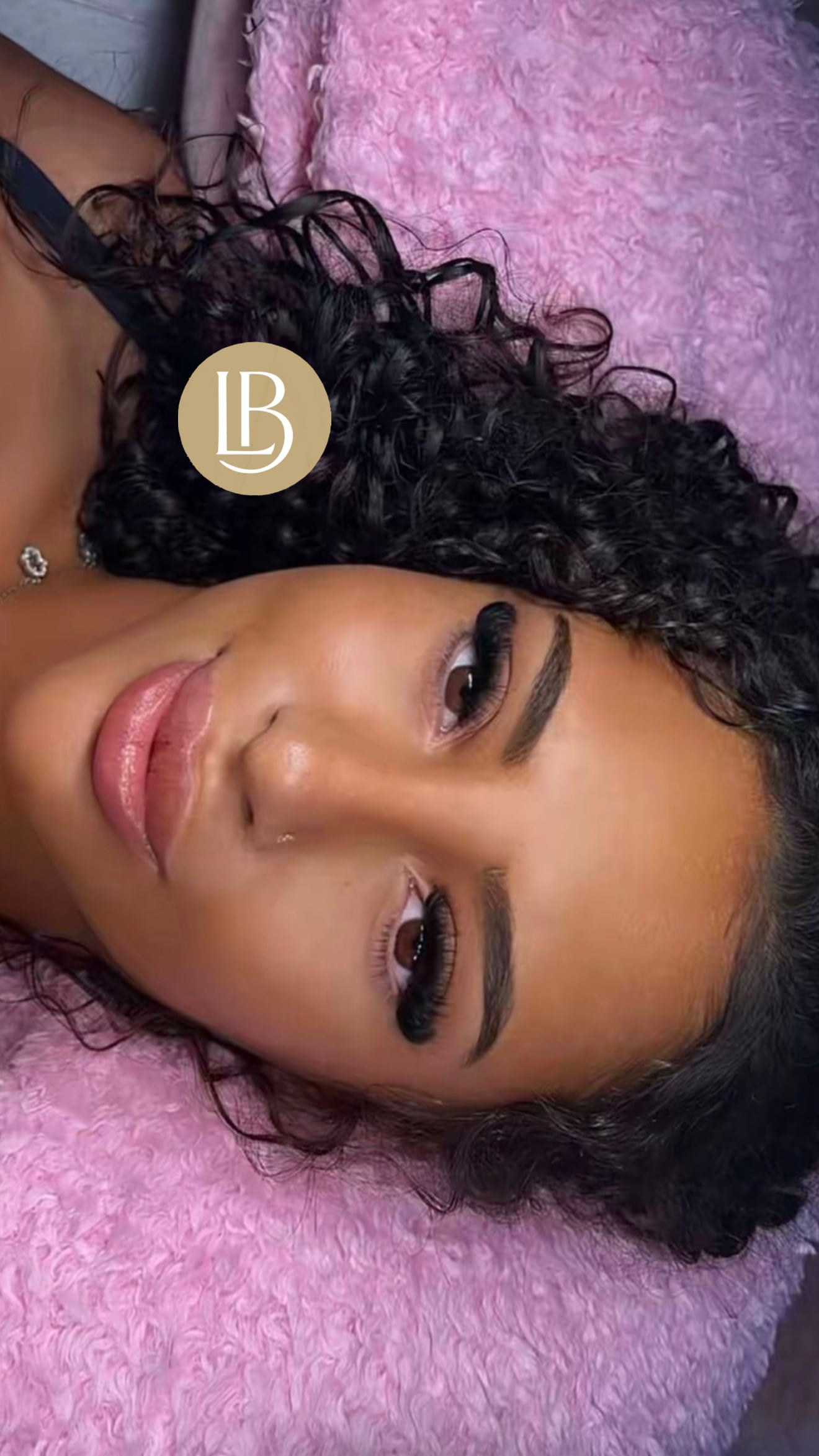 Extensions de cils volume réalisées chez Beauty Ley